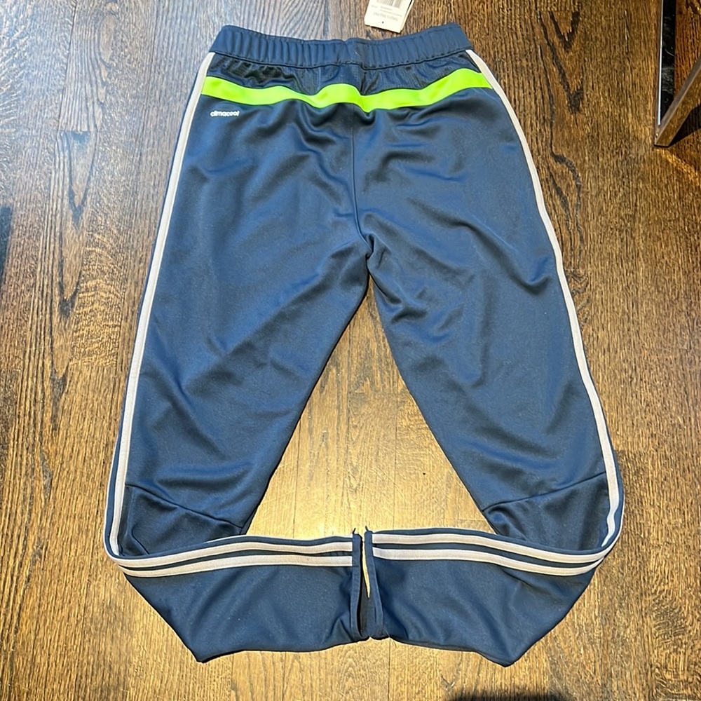 Adidas climacool men’s pants. Size small. New with tags